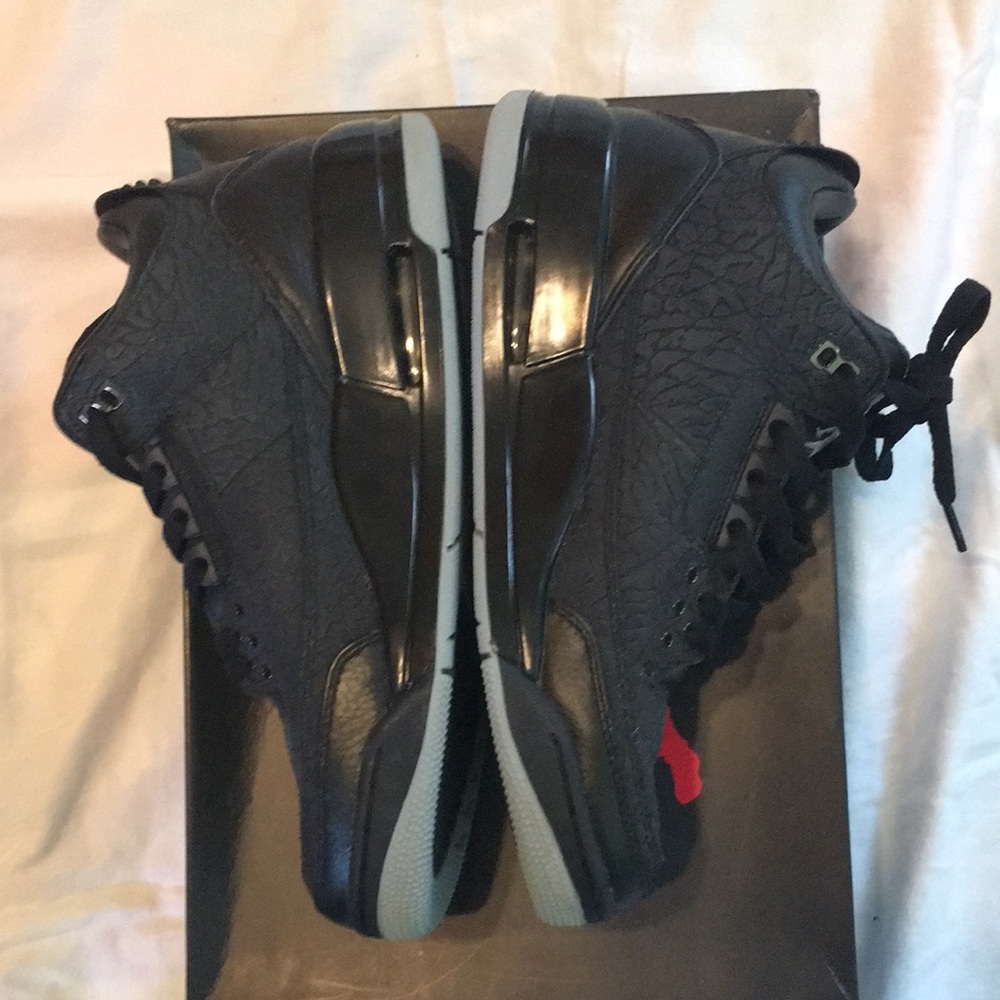Nike Air Jordan 3 Retro- Black Flip